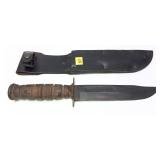 Fighting knife with leather sheath