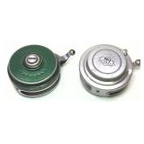 Lot: 2 Vintage fishing reels, includes: