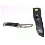 Buck 103 hunting knife with Buck leather sheath
