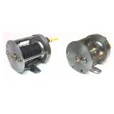 Lot: 2 Vintage fishing reels, includes: