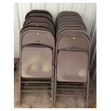 Lot: 34 metal folding chairs