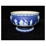Wedgwood pedestal bowl, 6 1/2" Diam