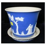 Wedgwood planter with underplate, 6" H,