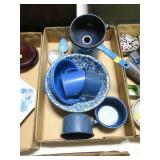 Lot, enamelware