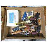 Lot, toy guns, Avon guns and Franklin Mint
