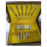Community silverplate flatware set in lift-top