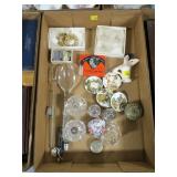Lot, salts, salt and peppers, mini plates,