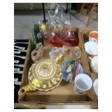 Lot, misc glass teapot (Saddler), vases
