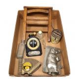 Lot: Primitives and advertising pcs.