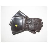 Pair leather gloves