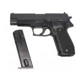 SIG Sauer P226 9mm Para, 4.4" barrel with 2-