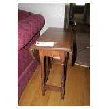 19.5" x 10" drop leaf side table