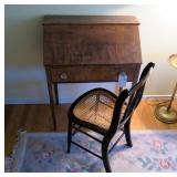 28" drop front writing desk with 1 drawer