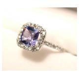 10K White gold approx. 1.10 ct. square cushion cut