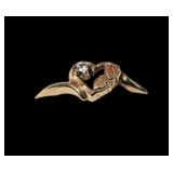 10K Yellow gold heart shaped ring with rose and