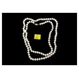 32" Pearl necklace with 14K yellow gold clasp