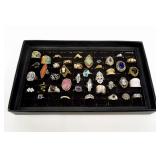 40- Fashion rings, some sterling