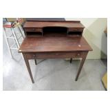 32" Mahogany writing desk