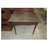 Hepplewhite work table, 29.5" x 35"