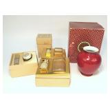 Lot, Estee Lauder Cinnabar porciale vase,