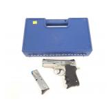 Smith & Wesson Model 4013 TSW Tactical .40 S & W