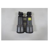 Pair sportiere binoculars