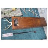 Wood locked gun case for 3 large guns and 1 shelf