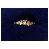 10K Tri-color gold heart and leaves ring with