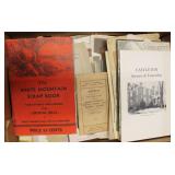 Lot, pamphlets, booklets, tourist paper from