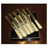 Set of 6 Meriden cutlery company Mother of Pearl