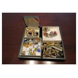 Lot, assorted cufflinks and tie clips