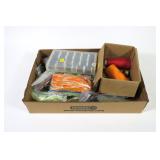 Lot, fishing thread and streamers for lures