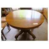 45" Round Oak Pedestal dining table