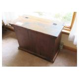 29.5" Early lift-top grain/potato bin