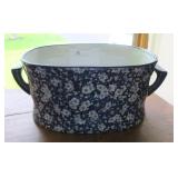 14" Handled blue and white porcelain