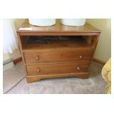 29.5" Pine 2 drawer TV/Stereo stand