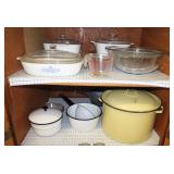 Lot, Pyrex and enamel ware