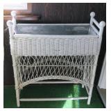26" wicker planter