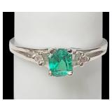 10K White gold 0.30 ct. emerald solitiare with
