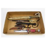 Lot, bayonet, 4 knives and club, used