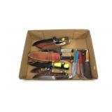 Lot, assorted knives with leather sheaths, 10 pcs.