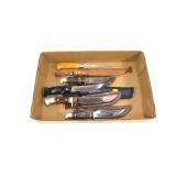 Lot, 5 knives with sheaths: including Ducks