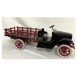 BUDDYL DELIVERY TRUCK 25X9