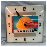 15IN LIGHTUP SEALTIST VANILLA PAM CLOCK