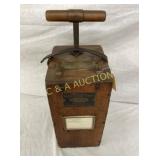 EARLY DUPONT BLASTING  BOX 7X18