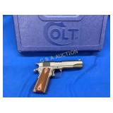 (762EP)COLT GOV