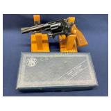 880EP SMITH AND WESSON 4" BARREL 32 CAL. MOD 31-1