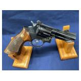 861EP LLAMA COMANCHE 357 MAG VITORIA CHECKER GRIPS