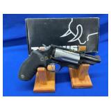 26FP  TAURUS 45 "THE JUDGE"
