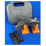 620EP NIB GLOCK 17 G4 9MM ENGRAVED